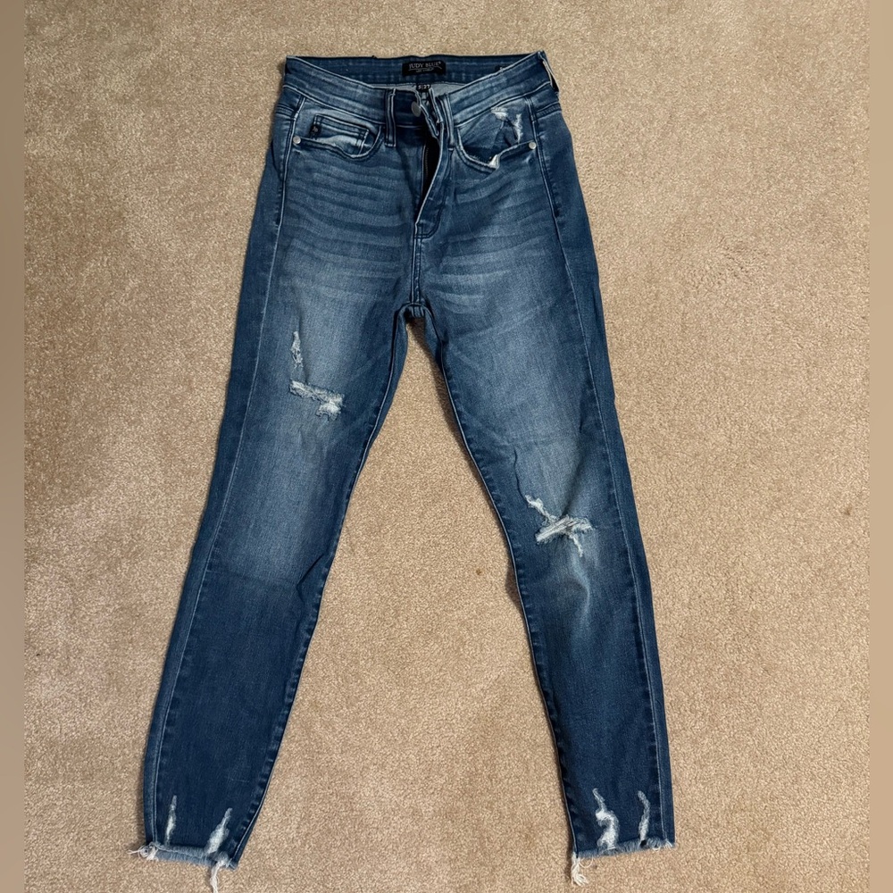 Judy Blue Skinny Fit Light Distressing Size 5/27